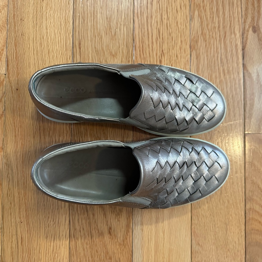 Ecco Gold slip on leather